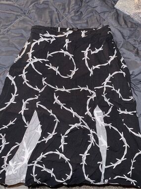 Black Maxi Skirt with White Barbed Wire Print MIDNIGHT HOUR HOT TOPIC